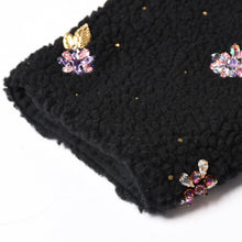 画像をギャラリービューアに読み込む, 極美品 CHANEL シャネル ファンシーツイード エンブロイダリージャケット P78236 ココマーク カシミヤ生地 フラワー刺繍 ブラック 50サイズ アウター リボンタイ 中古 4b012744