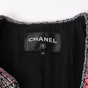 極美品 CHANEL シャネル ファンシーツイード ノーカラージャケット P70540 ココマーク ウェビングトリム ホワイト ブラック ピンク メンズ 中古 4b012741