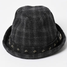 画像をギャラリービューアに読み込む, CHROME HEARTS クロムハーツ オーバルクロス CHスタッド クロス ストローハット ウール グレー ブラック 帽子 サイズM 美品 中古 4b013109