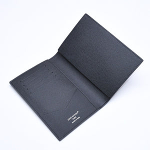 新品未使用品 LOUIS VUITTON ルイヴィトン モノグラムエクリプス クーヴェルテュール パスポールMM M64501 パスポートケース ブラック 中古 4a006609