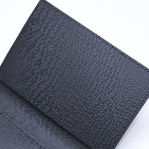 新品未使用品 LOUIS VUITTON ルイヴィトン モノグラムエクリプス クーヴェルテュール パスポールMM M64501 パスポートケース ブラック 中古 4a006609