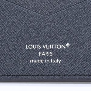 新品未使用品 LOUIS VUITTON ルイヴィトン モノグラムエクリプス クーヴェルテュール パスポールMM M64501 パスポートケース ブラック 中古 4a006609