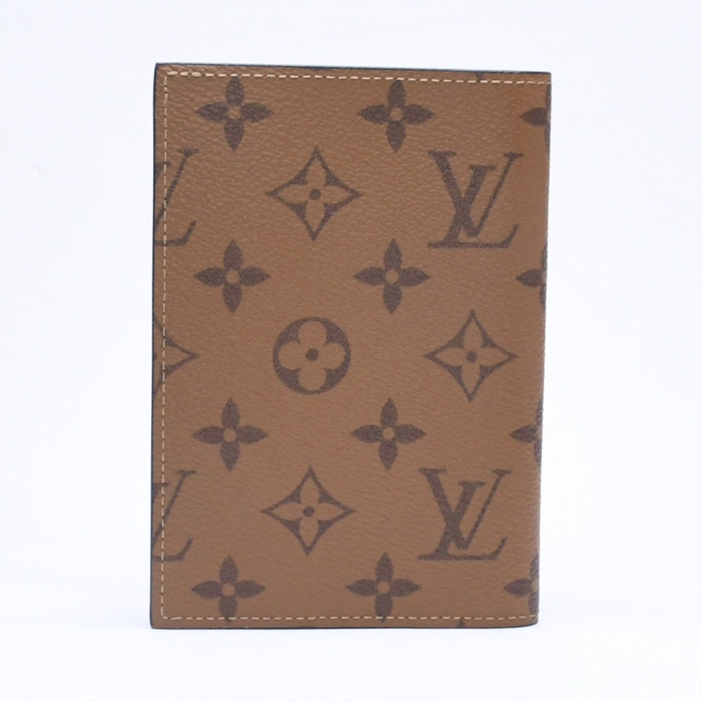 新品未使用品 LOUIS VUITTON ルイヴィトン モノグラムリバース クーヴェルテュールパスポール M26571 ブラウン 中古 4a006623