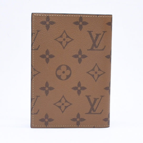 新品未使用品 LOUIS VUITTON ルイヴィトン モノグラムリバース クーヴェルテュールパスポール M26571 ブラウン 中古 4a006623