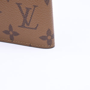 新品未使用品 LOUIS VUITTON ルイヴィトン モノグラムリバース クーヴェルテュールパスポール M26571 ブラウン 中古 4a006623