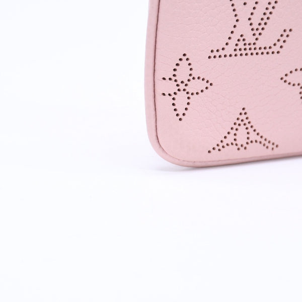 極美品 LOUIS VUITTON ルイヴィトン ポシェット クレ コインケース 小銭入れ M69508 モノグラム マヒナ サーモンピンク 中古 4a006603