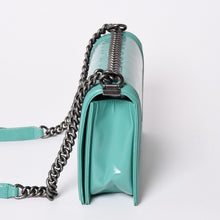 画像をギャラリービューアに読み込む, CHANEL シャネル ボーイシャネル ラージ チェーンショルダーバッグ 21番台 ココマーク カーフスキン ターコイズ 美品 中古 4a001979