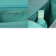 画像をギャラリービューアに読み込む, CHANEL シャネル ボーイシャネル ラージ チェーンショルダーバッグ 21番台 ココマーク カーフスキン ターコイズ 美品 中古 4a001979