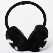 Load image into Gallery viewer, 極美品 CHANEL シャネル COCO NEIGE ココ ネージュ イヤーマフ ココマーク シアリング ブラック ホワイト 中古 4b013341