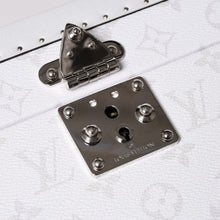 画像をギャラリービューアに読み込む, 極美品 LOUIS VUITTON ルイヴィトン コフレアクセソワール タイガラマ モノグラムキャンバス マイクロファイバー 時計収納ボックス ホワイト シルバー金具 中古 4b013607
