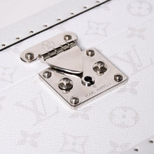 画像をギャラリービューアに読み込む, 極美品 LOUIS VUITTON ルイヴィトン コフレアクセソワール タイガラマ モノグラムキャンバス マイクロファイバー 時計収納ボックス ホワイト シルバー金具 中古 4b013607
