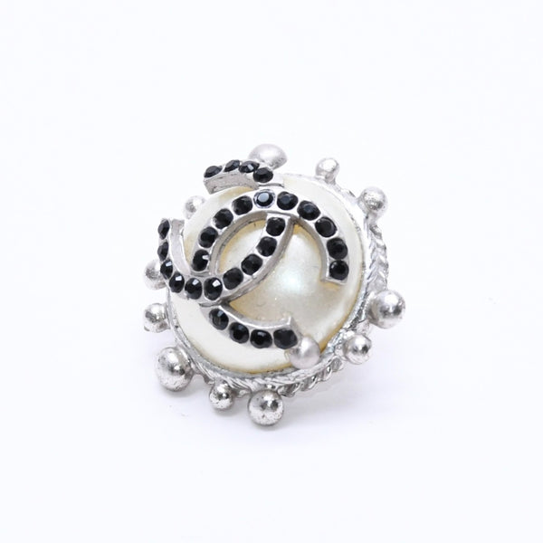 Very Good Condition CHANEL Earrings Coco Mark Rhinestone Pearl 02C Engraved Silver GP Weight Approx. 10.78g Used 4c063599