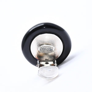 Very good condition CHANEL Coco mark earrings Weight approx. 10.27g 96P stamp Resin metal White Black Bicolor Binaural Used 4c070649