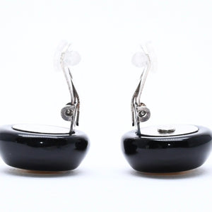 Very good condition CHANEL Coco mark earrings Weight approx. 10.27g 96P stamp Resin metal White Black Bicolor Binaural Used 4c070649