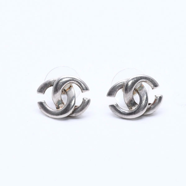 CHANEL シャネル ココマーク ピアス アクセサリー 重量約2.97g 01A刻印 メタル シルバー 両耳用 美品 中古 4c073142