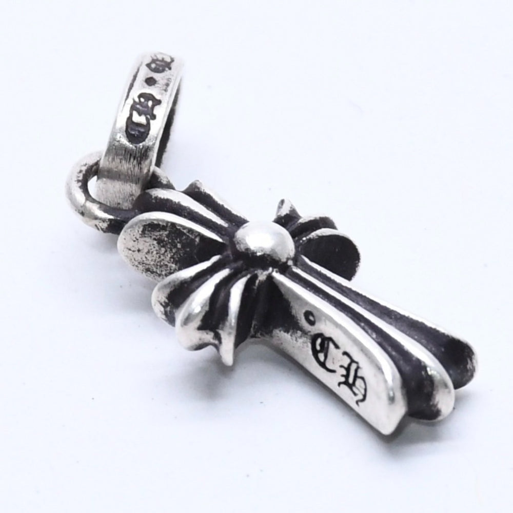 極美品 クロムハーツ CHクロス ベビーファット チャーム ペンダントトップ 重量1.97g シルバー925 アクセサリー 2004 .925刻印 中古 4a004412