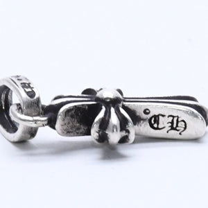 極美品 クロムハーツ CHクロス ベビーファット チャーム ペンダントトップ 重量1.97g シルバー925 アクセサリー 2004 .925刻印 中古 4a004412