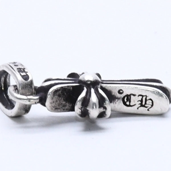 極美品 クロムハーツ CHクロス ベビーファット チャーム ペンダントトップ 重量1.97g シルバー925 アクセサリー 2004 .925刻印 中古 4a004412
