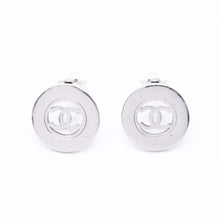 Load image into Gallery viewer, CHANEL シャネル VINTAGE ヴィンテージ ココマーク イヤリング 重量約14.24g 97A刻印 メタル シルバー 両耳用 美品 中古 4c070657