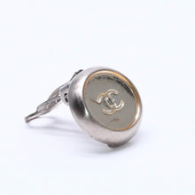 Load image into Gallery viewer, CHANEL シャネル VINTAGE ヴィンテージ ココマーク イヤリング 重量約5.45g 99A刻印 GP メタル シルバー ゴールド 両耳用 美品 中古 62587