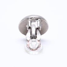 Load image into Gallery viewer, CHANEL シャネル VINTAGE ヴィンテージ ココマーク イヤリング 重量約6.00g 99P刻印 GP メタル シルバー ゴールド 両耳用 美品 中古 62372