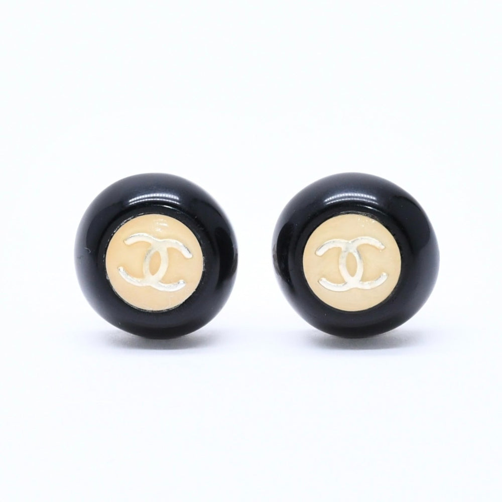 CHANEL シャネル ココマーク イヤリング 重量約10.08g 99A刻印 樹脂系 メタル ホワイト ブラック バイカラー 両耳用 美品 中古 4c070654