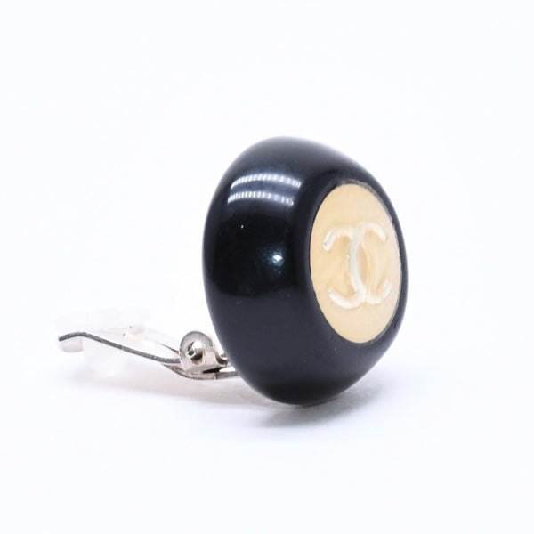 CHANEL シャネル ココマーク イヤリング 重量約10.08g 99A刻印 樹脂系 メタル ホワイト ブラック バイカラー 両耳用 美品 中古 4c070654