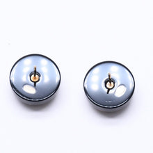 Load image into Gallery viewer, 極美品 CHANEL シャネル ココマーク ピアス 重量約5.11g D22A刻印 樹脂系 メタル GP ゴールド ブラック 両耳用 中古 4c073157