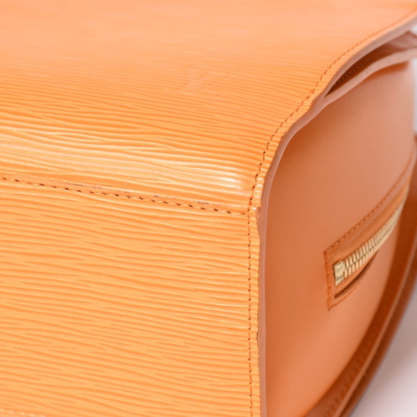 極美品 LOUIS VUITTON ルイヴィトン ポンヌフ ハンドバッグ M5205H エピレザー マンダリン ゴールド金具 中古 4a004960