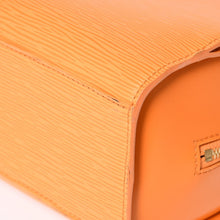 画像をギャラリービューアに読み込む, 極美品 LOUIS VUITTON ルイヴィトン ポンヌフ ハンドバッグ M5205H エピレザー マンダリン ゴールド金具 中古 4a004960