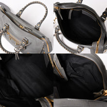 Load image into Gallery viewer, 極美品 BALENCIAGA バレンシアガ メタリック エッジ シティ ハンドバッグ 2WAY 432831 レザー グレー ゴールド金具 中古 4a003516