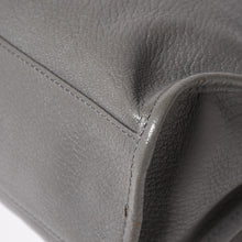 Load image into Gallery viewer, 極美品 BALENCIAGA バレンシアガ メタリック エッジ シティ ハンドバッグ 2WAY 432831 レザー グレー ゴールド金具 中古 4a003516