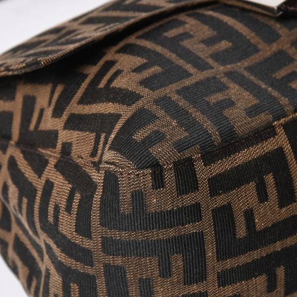 極美品 FENDI フェンディ ズッカ柄 マンマバケット ショルダーバッグ キャンバス レザー ブラウン FFバックル シルバー金具 中古 4a008322