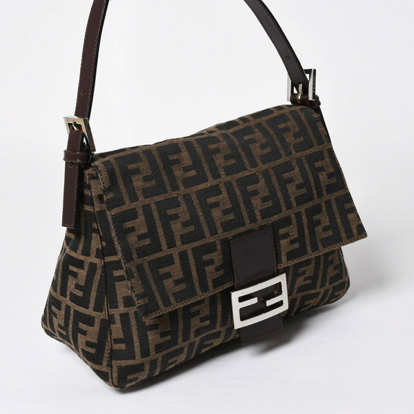 極美品 FENDI フェンディ ズッカ柄 マンマバケット ショルダーバッグ キャンバス レザー ブラウン FFバックル シルバー金具 中古 4a008322