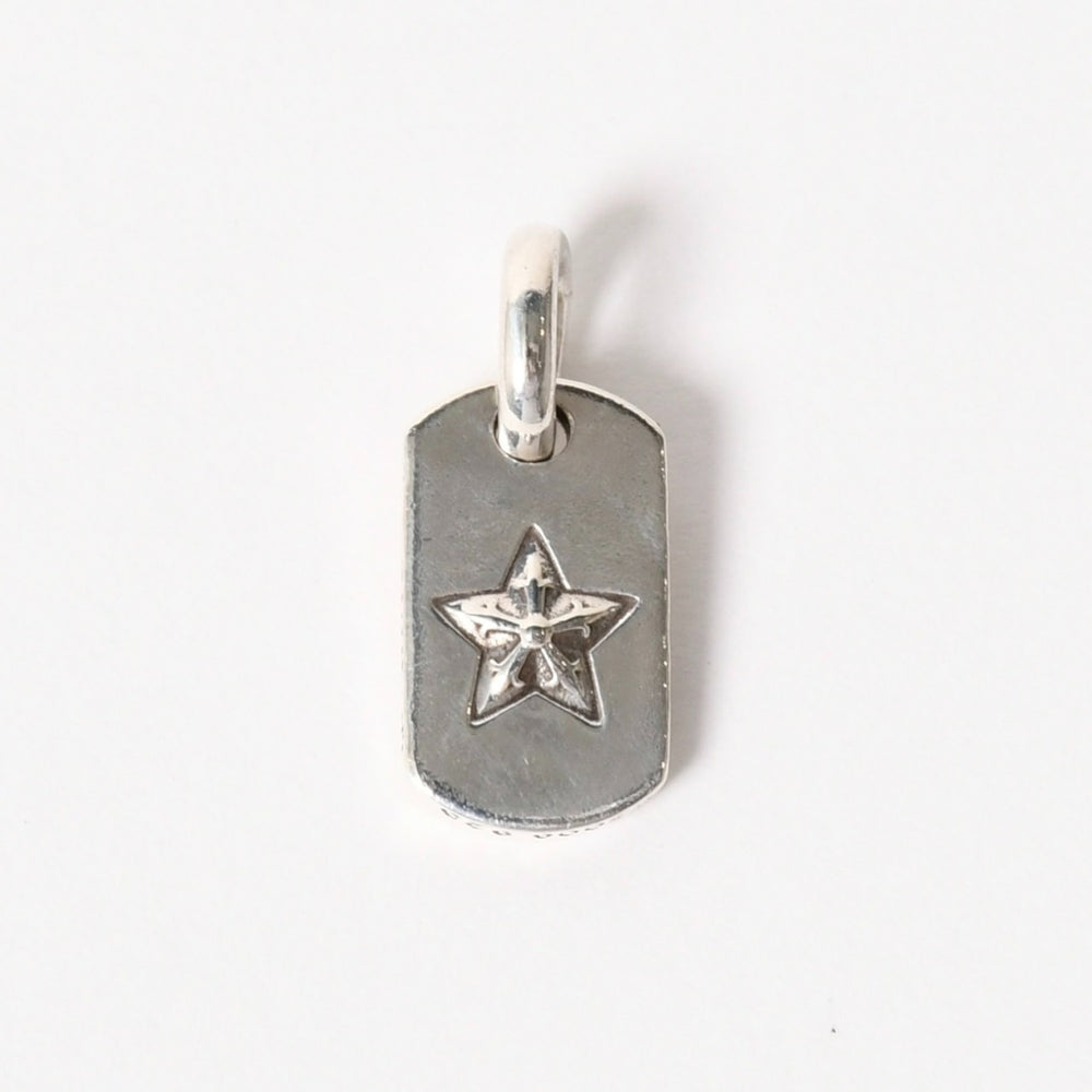 Very Good Condition CHROME HEARTS DT TNY STAR Tiny Star Dog Tag Pendant Top Weight approx. 3.43g Silver 925 Used 4a005377