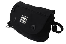 Load image into Gallery viewer, 極美品 CHANEL シャネル スポーツライン ショルダーバッグ 8番台 ココマーク パッチ ナイロン ブラック シルバー金具 中古 4b001022