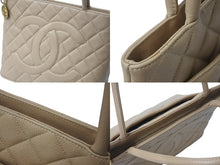 Load image into Gallery viewer, CHANEL シャネル 復刻トート 8番台 ハンドバッグ A01804 ココマーク キャビアスキン ベージュ ゴールド金具 美品 中古 4c070922