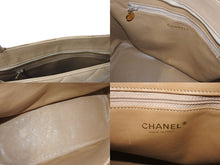 Load image into Gallery viewer, CHANEL シャネル 復刻トート 8番台 ハンドバッグ A01804 ココマーク キャビアスキン ベージュ ゴールド金具 美品 中古 4c070922