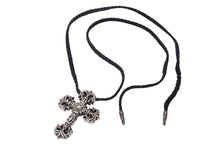 画像をギャラリービューアに読み込む, CHROME HEARTS クロムハーツ フィリグリークロス レザーブレイドネックレス 重量約101.0g 全長約100cm スターリングシルバー 美品 中古 4b000062