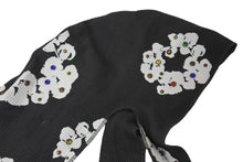 Load image into Gallery viewer, DENIM TEARS デニムティアーズ Rhinestone Cotton Wreath Durag ドゥーラグ 510-010-38 グレー系 ラインストーン 美品 中古 4b000082