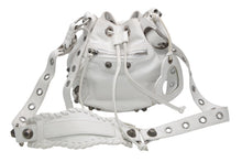 Load image into Gallery viewer, BALENCIAGA バレンシアガ ルカゴール XSバケット ショルダーバッグ 702431 ホワイト ラムスキン シルバー金具 美品 中古 4b013030