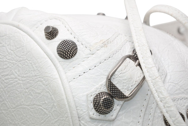BALENCIAGA バレンシアガ ルカゴール XSバケット ショルダーバッグ 702431 ホワイト ラムスキン シルバー金具 美品 中古 4b013030