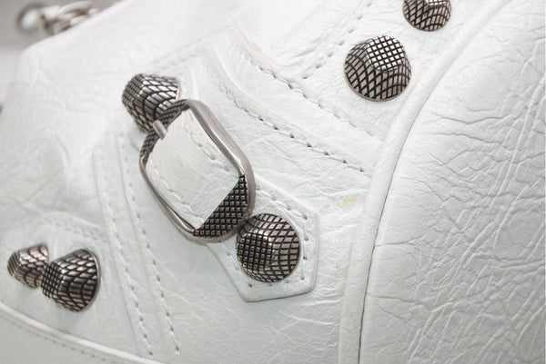 BALENCIAGA バレンシアガ ルカゴール XSバケット ショルダーバッグ 702431 ホワイト ラムスキン シルバー金具 美品 中古 4b013030
