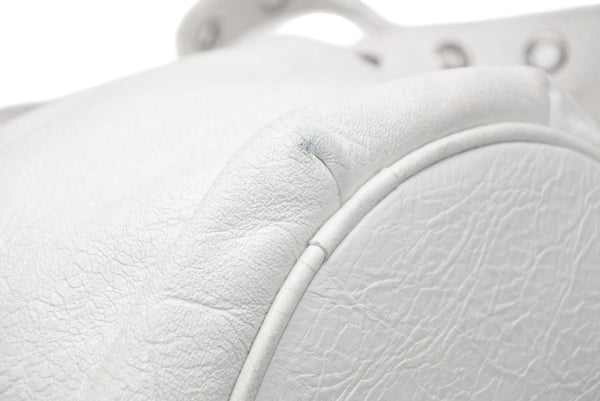 BALENCIAGA バレンシアガ ルカゴール XSバケット ショルダーバッグ 702431 ホワイト ラムスキン シルバー金具 美品 中古 4b013030