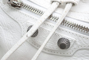 BALENCIAGA バレンシアガ ルカゴール XSバケット ショルダーバッグ 702431 ホワイト ラムスキン シルバー金具 美品 中古 4b013030
