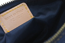 Load image into Gallery viewer, 極美品 Christian Dior クリスチャンディオール ガリアーノ期 サドルポーチ PZ1001 アクセサリーポーチ デニム 中古 4b013036