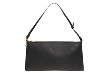 Load image into Gallery viewer, 極美品 LOUIS VUITTON ルイヴィトン ポシェット アクセソワール アクセサリーポーチ エピ M52942 ブラック ゴールド金具 中古 4b013039