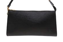 Load image into Gallery viewer, 極美品 LOUIS VUITTON ルイヴィトン ポシェット アクセソワール アクセサリーポーチ エピ M52942 ブラック ゴールド金具 中古 4b013039
