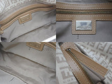 Load image into Gallery viewer, FENDI フェンディ ズッキーノ マンマバケット ハンドバッグ ワンショルダーバッグ ベージュ キャンバス 美品 中古 4b000134