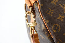 Load image into Gallery viewer, LOUIS VUITTON ルイヴィトン モノグラム キーポルバンドリエール50 ブラウン M41416 ボストンバッグ 美品 中古 4b013229